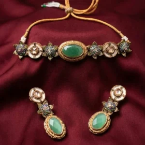 OVAL STONE SET ISTACHIO