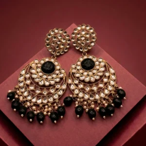 PEARL BLACK EARRINGS
