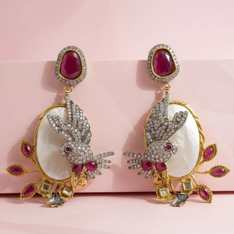 EAGLE MAGENTA EARRINGS