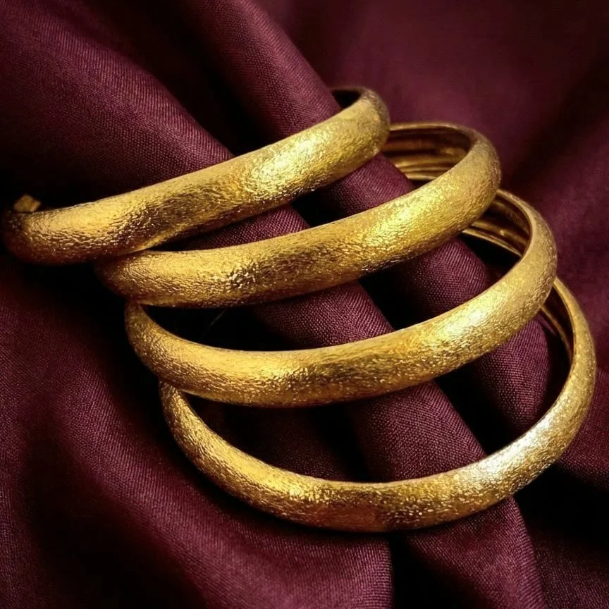 GOLDISH PLANE BANGLE