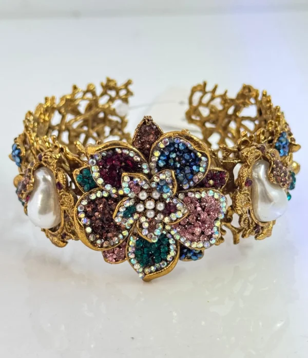 STYLISH FLORAL BANGLE