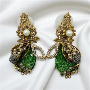 sleek green earrings 2