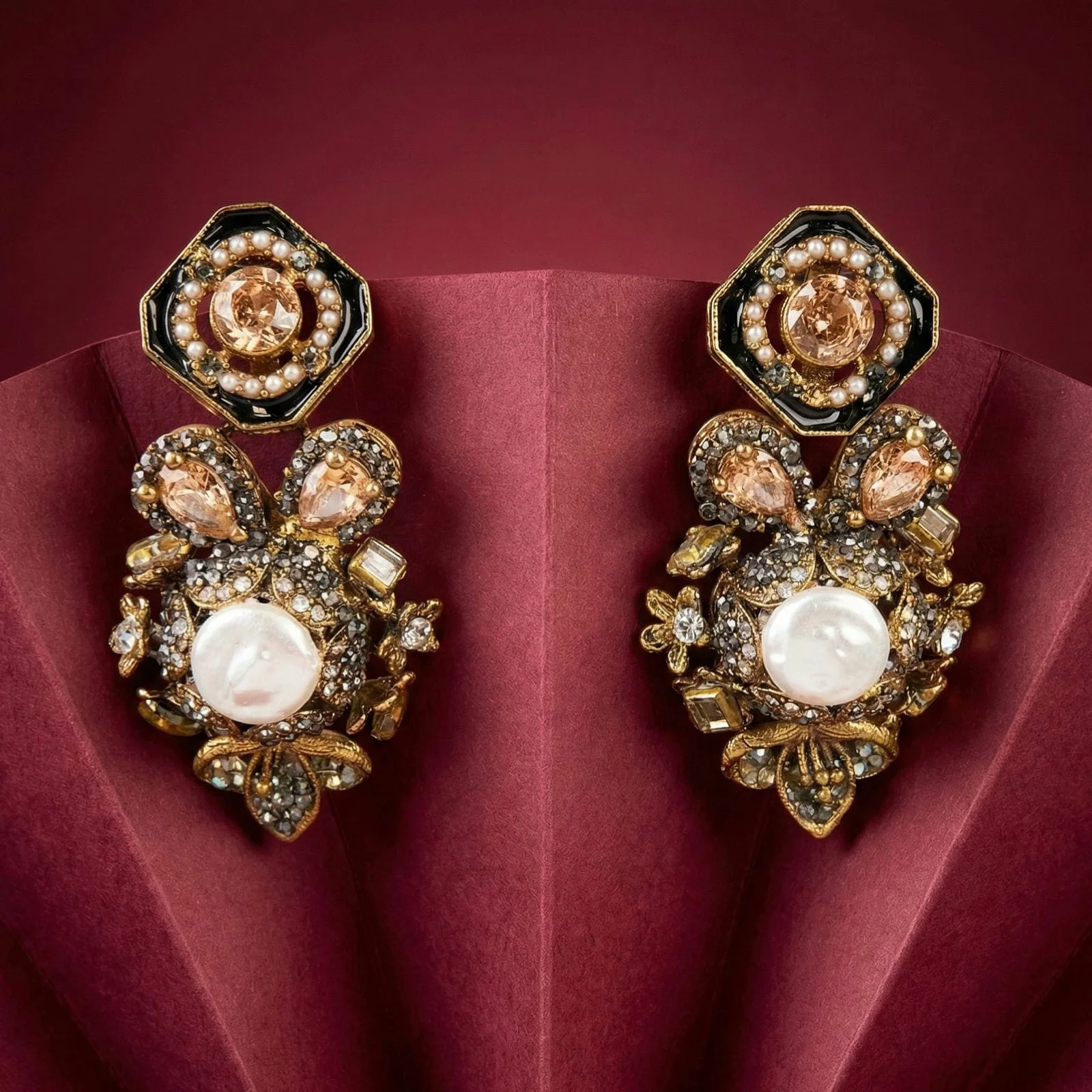 BLACK BLOSSOM EARRINGS