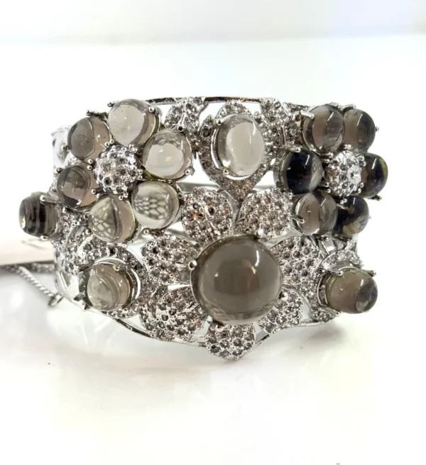 BLOSSOM GREY BANGLE