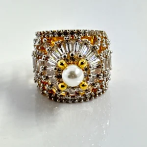 BLOSSOM WHITE RING