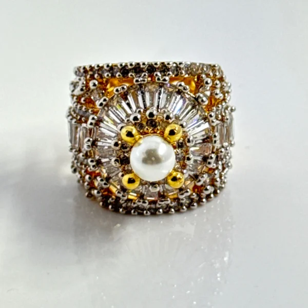 BLOSSOM WHITE RING