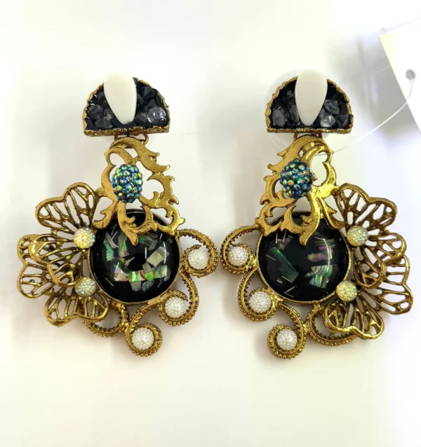 CHARCOAL BLACK EARINGS