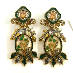 CLASSICAL GREEN EARRINGS