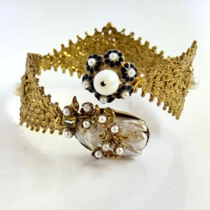 DESIGNER BLACK BANGLE