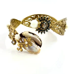 DESIGNER GREEN BANGLE