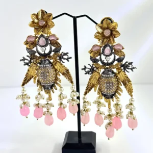 FLORAL PINK EARRINGS..