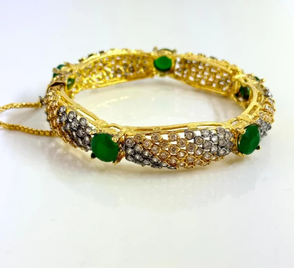 GREEN STONE BANGLE..3