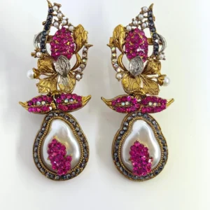LEAFY MAGENTA EARRINGS