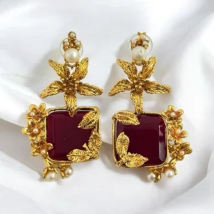 MAROON EAR STUDS