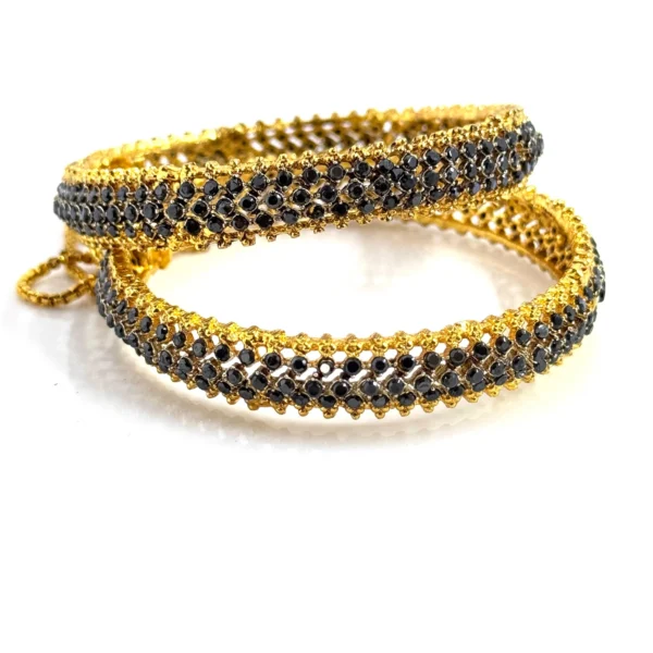 SHINE BLACK BANGLE