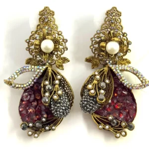 SLEEK MAROON EARRINGS