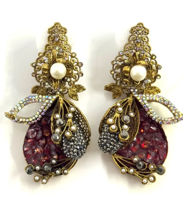 SLEEK MAROON EARRINGS