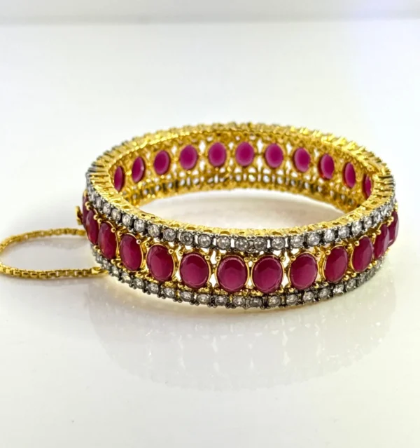 STONY MAGENTA BANGLE