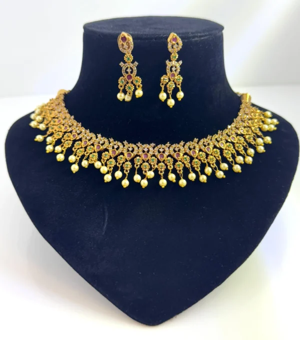 UNIQUE GOLD SET