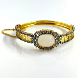 WHITE STONE BANGLE...1