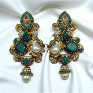emerald earrings.....