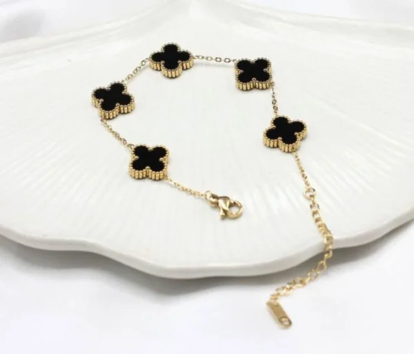 BLACK FLORET BRACELET