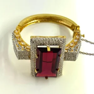 BOLD AMETHYST BANGLE..1