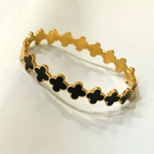 CASUAL BLACK BANGLE