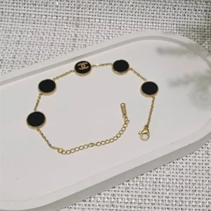 CIRCULAR BLACK BRACELET