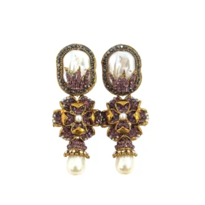 DAZZLING LAVENDER EARRINGS..