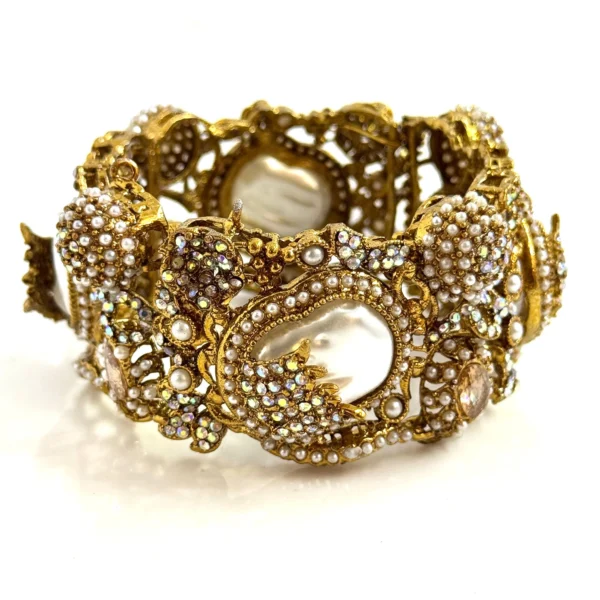 DESIGNER WHITE BANGLE