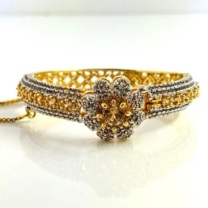 FLORAL CHAMPAGNE BANGLE 3