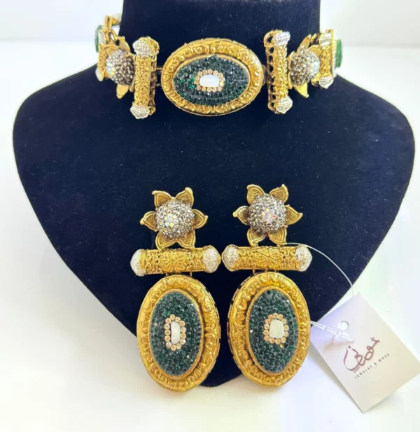 FLORAL EMERALD SET ....