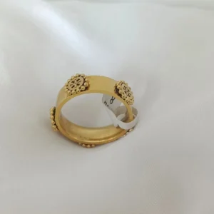 FLORAL RING..