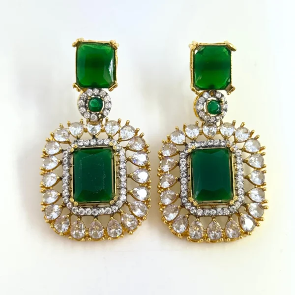 GREEN STONE EARRRINGS
