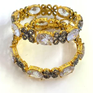 OVAL WHITE BANGLES 1