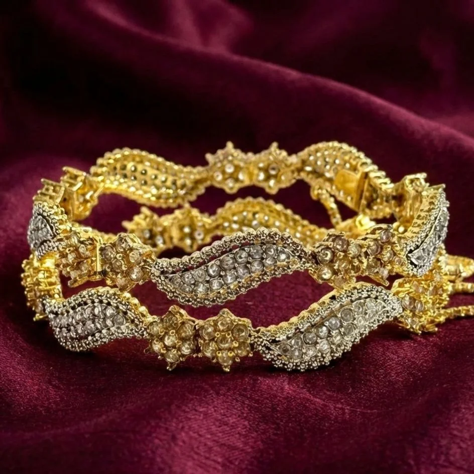 SILVER CHAMPAGNE BANGLES