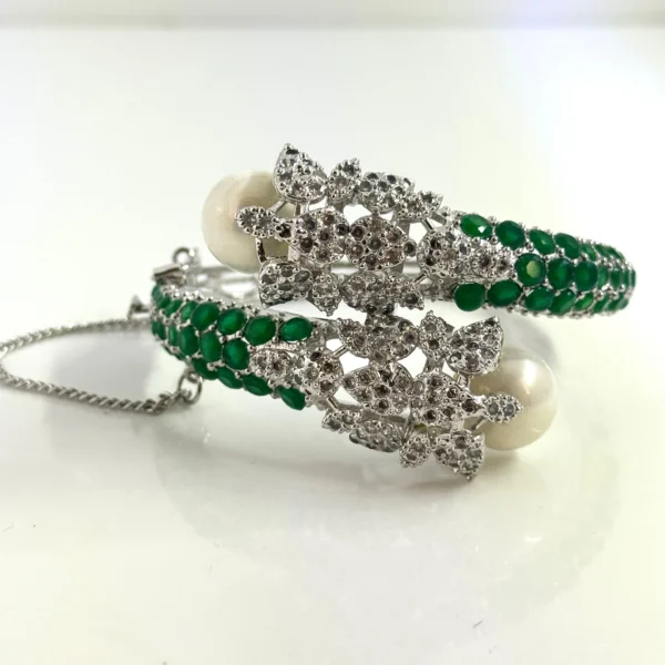 SPARKLE GREEN BANGLE