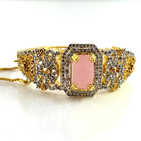 SQUARA PINK BANGLE......