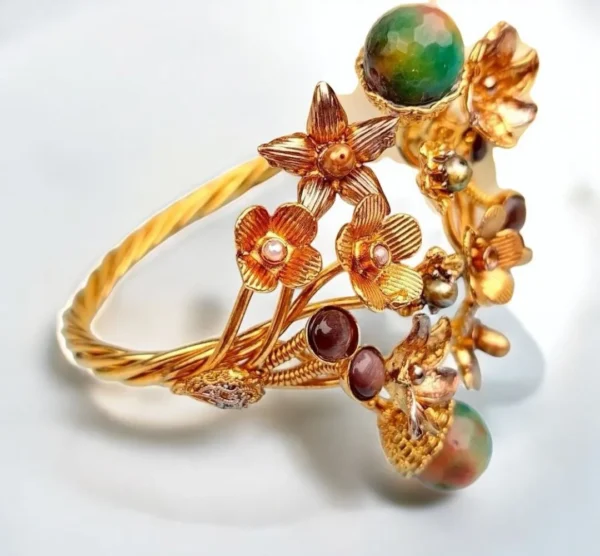 STYLISH BANGLE