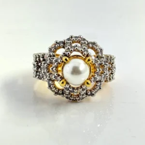 WHITE SLEEK RING