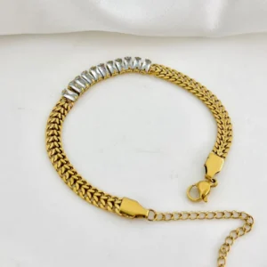 WHITE STONE BRACLET