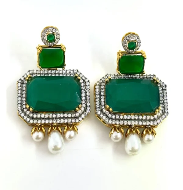 ZIRCONIAN GREEN EARRINGS