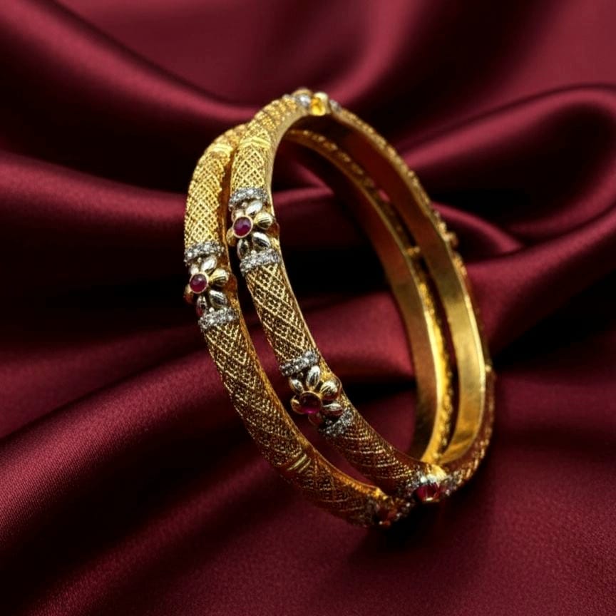 21K GOLD SLEEK BANGLES
