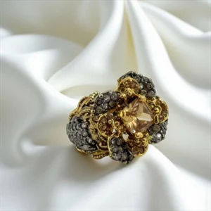 ADORABLE CHAMPAGNE RING
