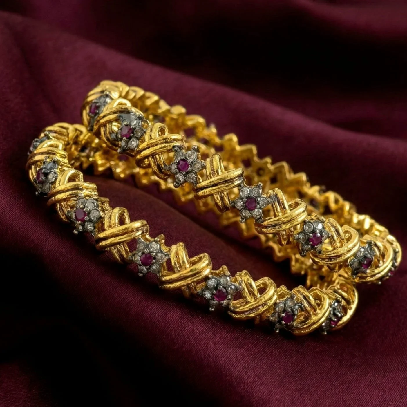 ADORABLE MAROON BANGLES