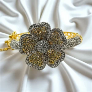 FLORAL SHINY BANGLE