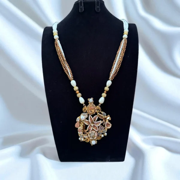GLISTENING MALA