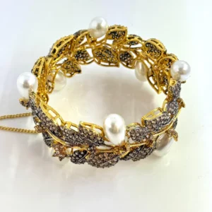 LEAFLET BLACK BANGLE 1