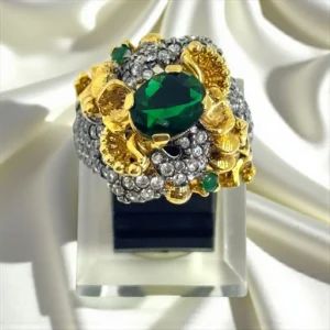 SHINY GREEN RING
